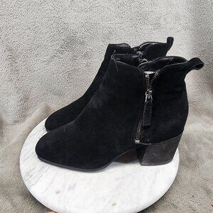 Blondo Shoes Womens Size 9 Siena Black Suede Chunky Block Heels Boots *GUC*